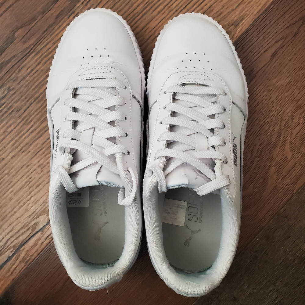 Women's Puma Sneakers